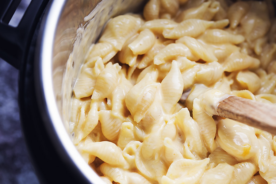 mac and cheese in a pressure cooker